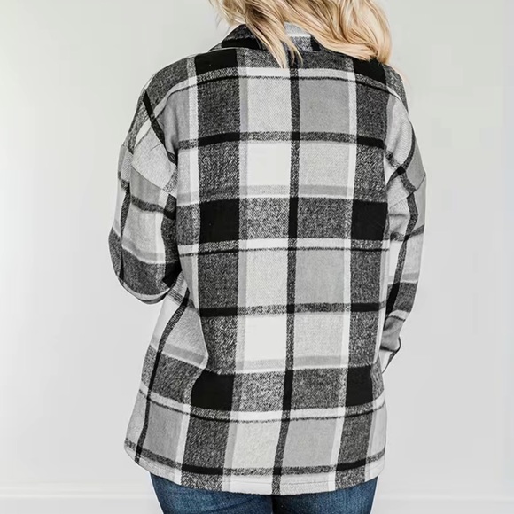 Plaid Black White Shaket - Picture 2 of 4